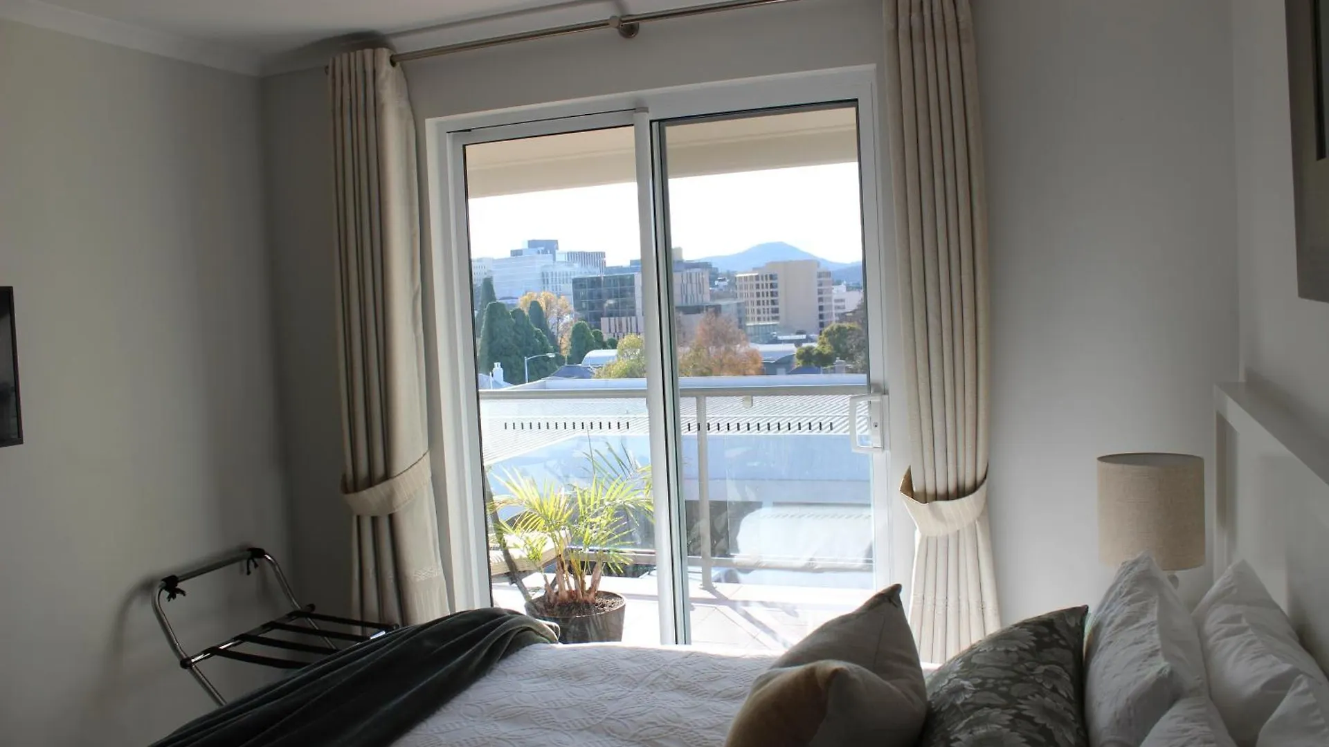 Battery Point Apartment On Hampden هوبارت